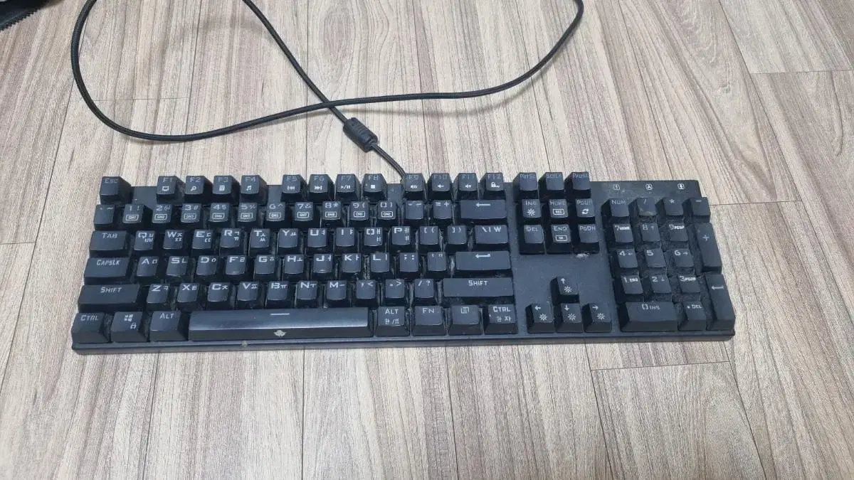 앱코 해커 k640 키보드 판매합니다!